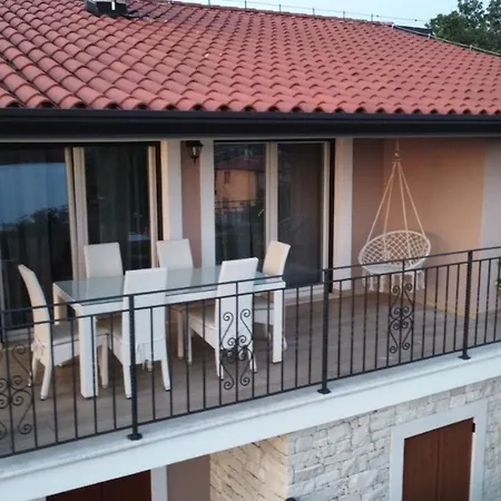 Robi Appartement *